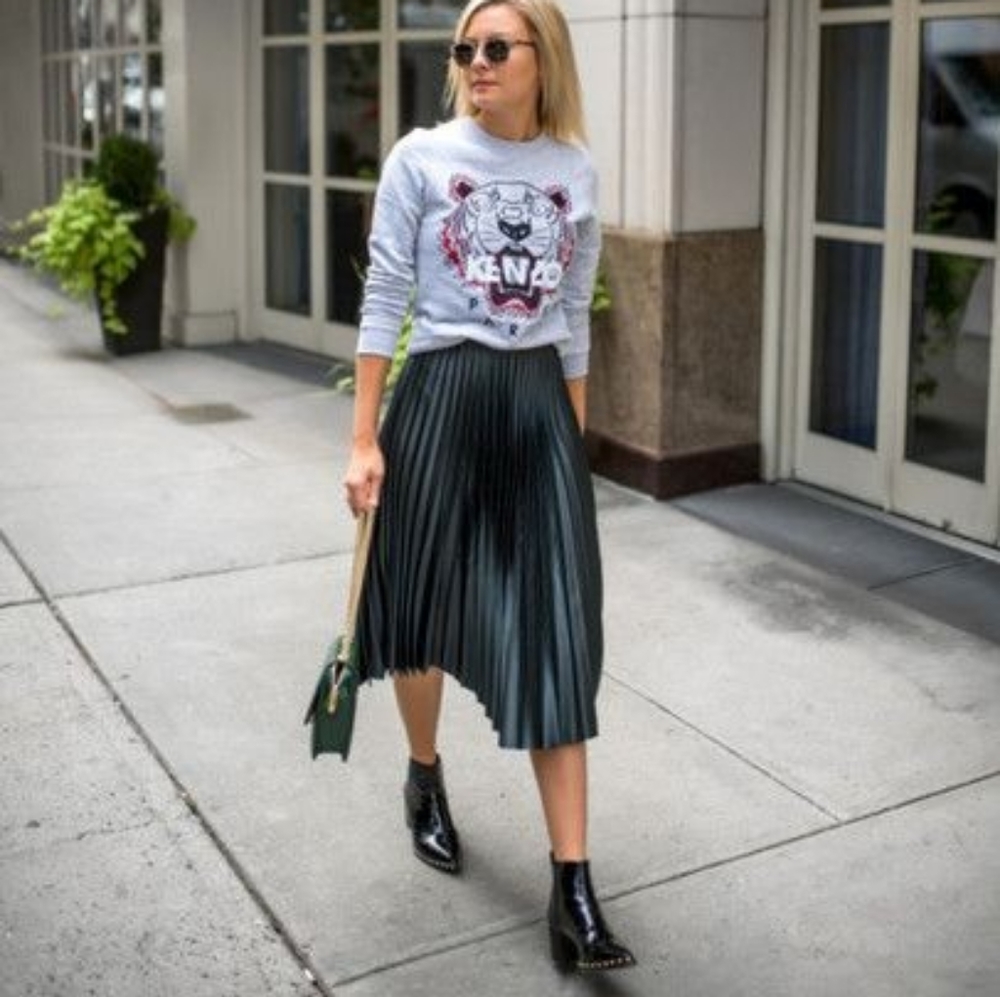 KENZO's most emblematic tiger sweatshirt - Picture 10 of 11